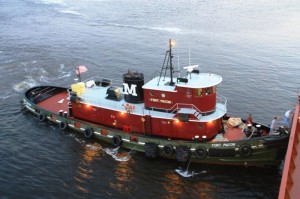 fort-macon-tugboat